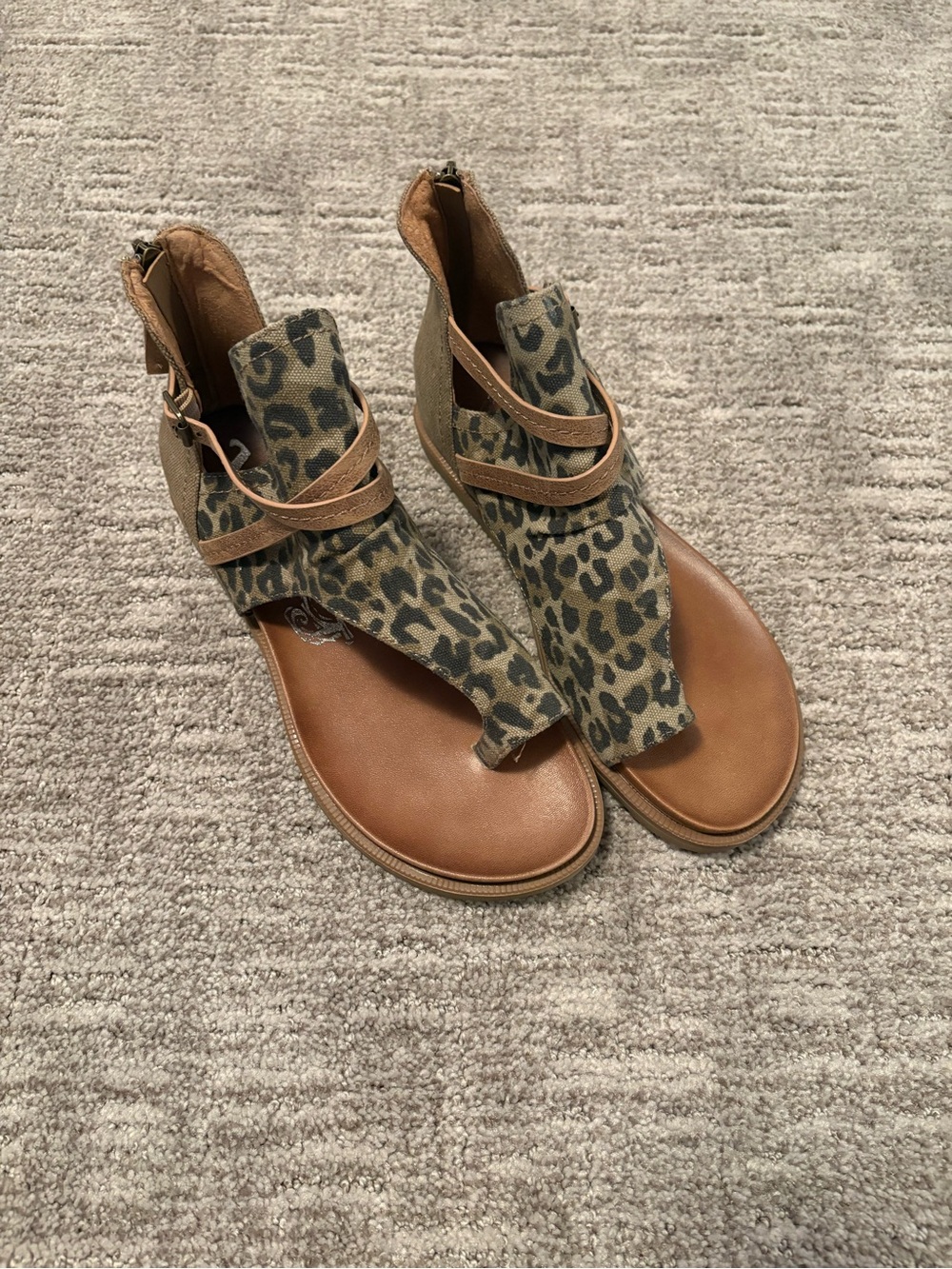 Leopard Print Gladiator Sandal in Tan